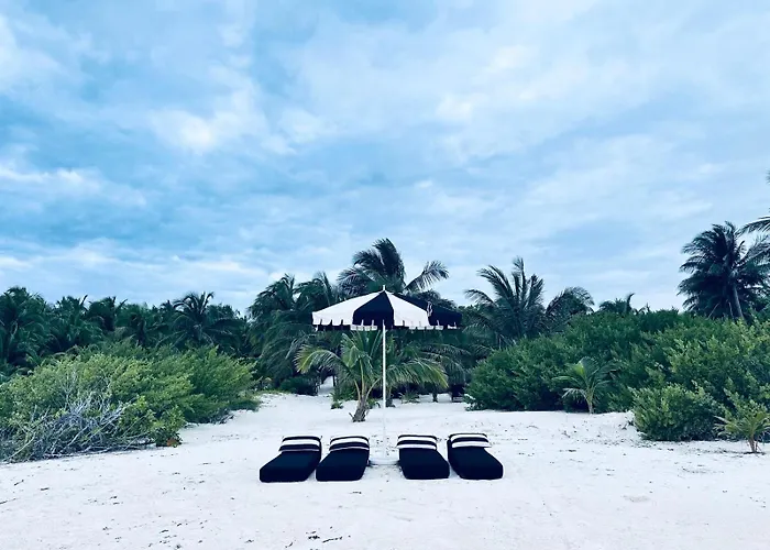 Casa Tolok In Beachfront *